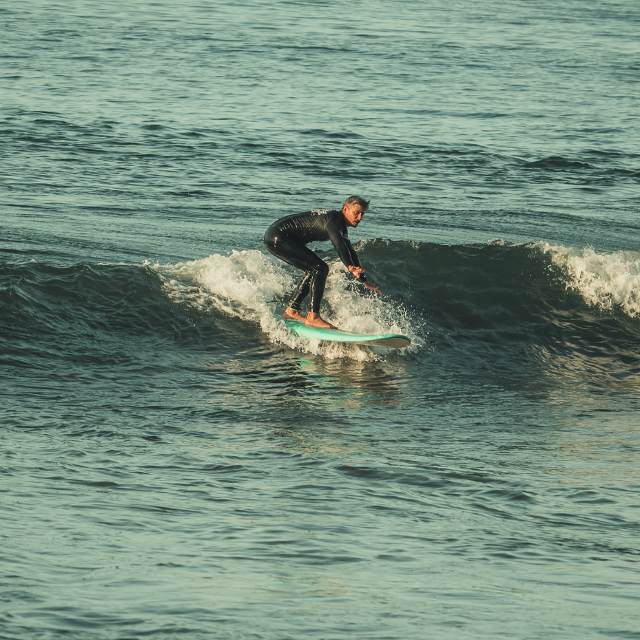 Surfing the Irish Magic – 6-Night Surf Camp in Ireland