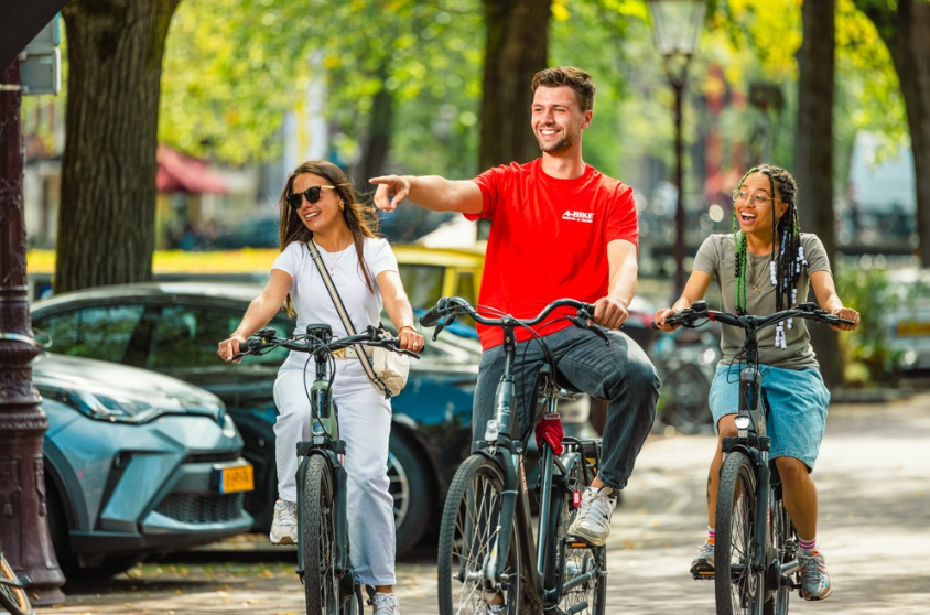 Private Guided Bike Tour in Amsterdam