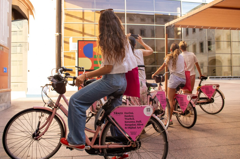 Moco Museum Street Art Bike Tour in Barcelona