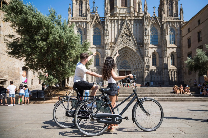 Gaudi Private Bike Tour in Barcelona