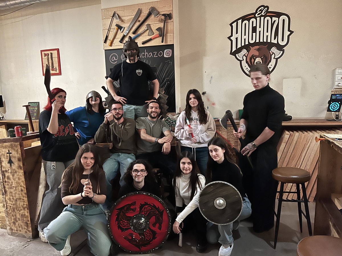 Classic Axe Throwing Session in Ruzafa, Valencia