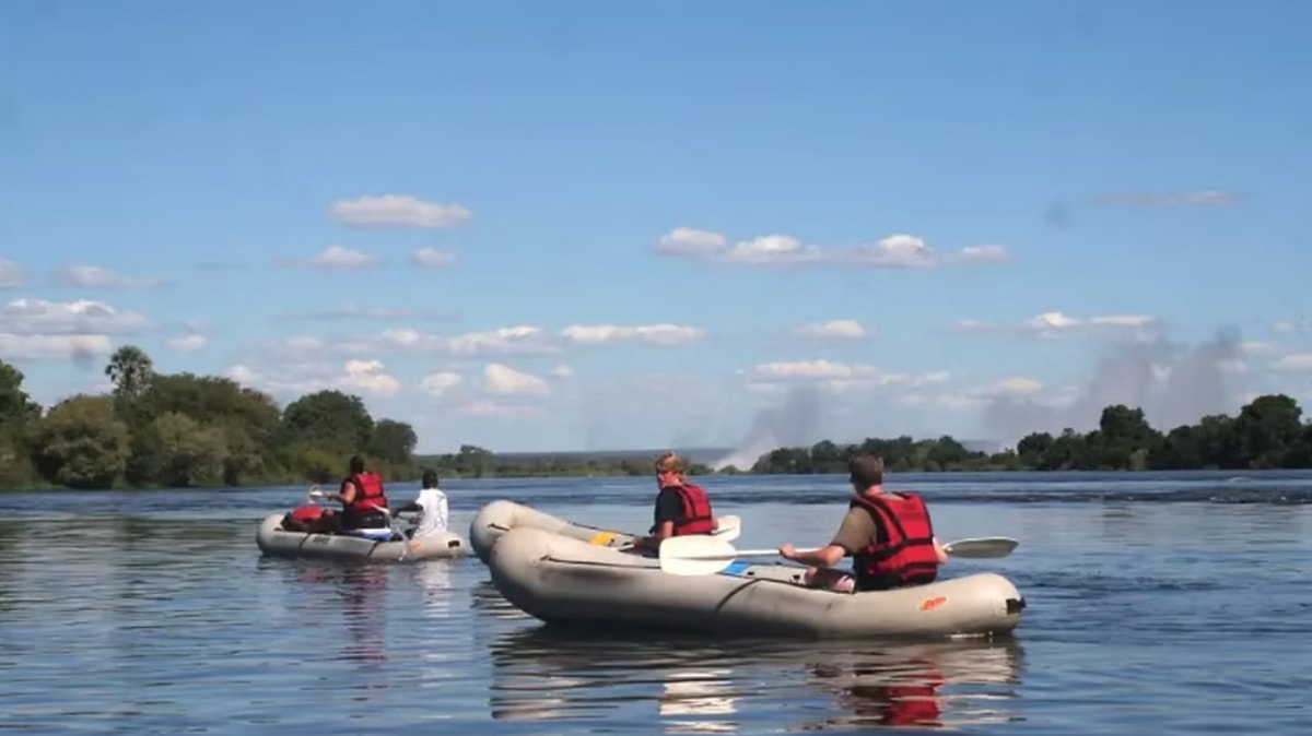 Full Day Upper Zambezi Canoeing Adventure, Zambia