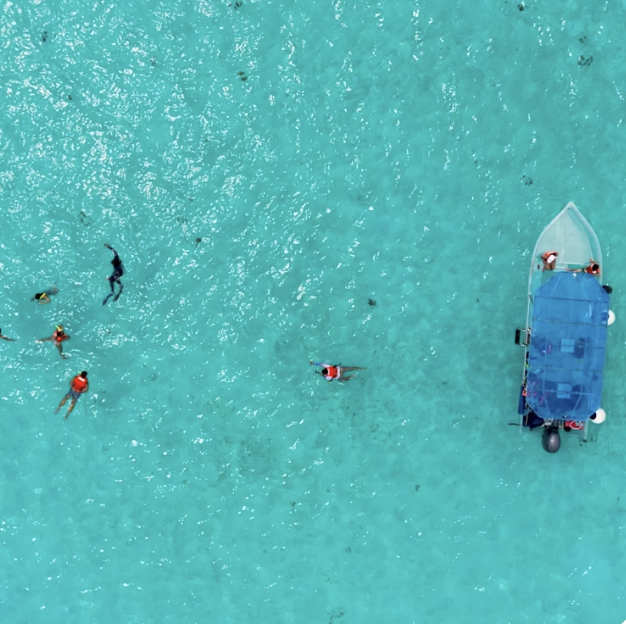 Deluxe Beach Pass with El Cielo Snorkelling Experience