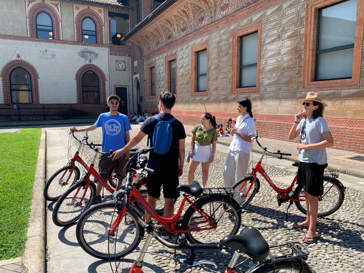 Highlights of Milan Bike Tour – Guided City Overview