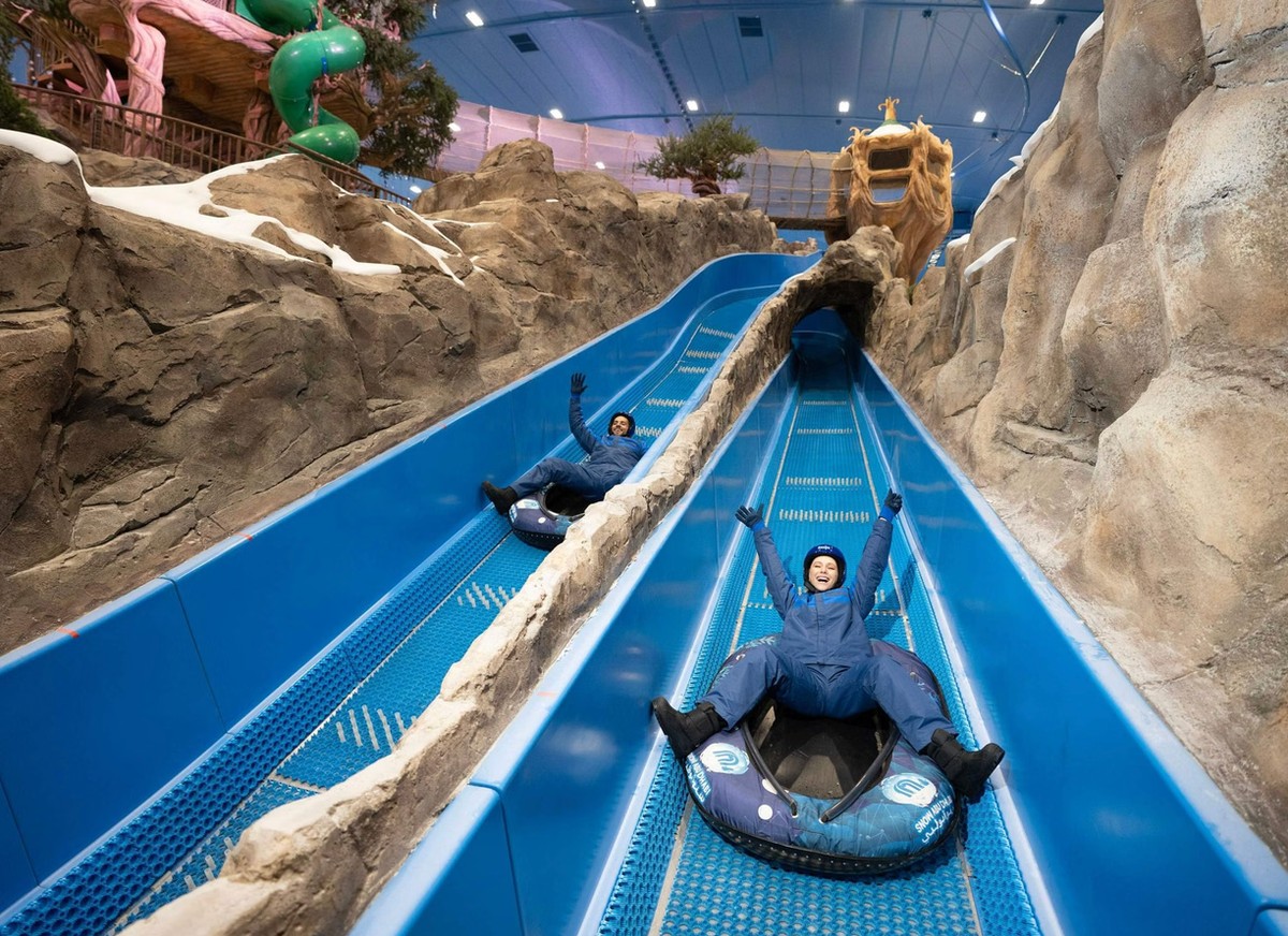 Abu Dhabi Snow Park Pass – Indoor Winter Experience