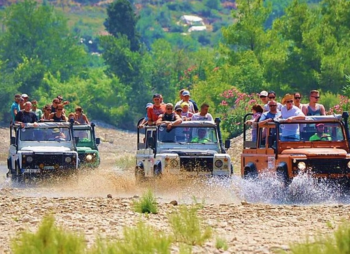 Alanya Jeep Safari Through the Taurus Mountains with Dimçay River Lunch
