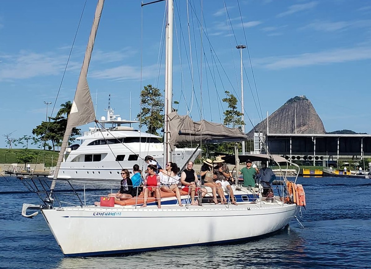 Morning Sailing Experience in Rio (3 Hours)