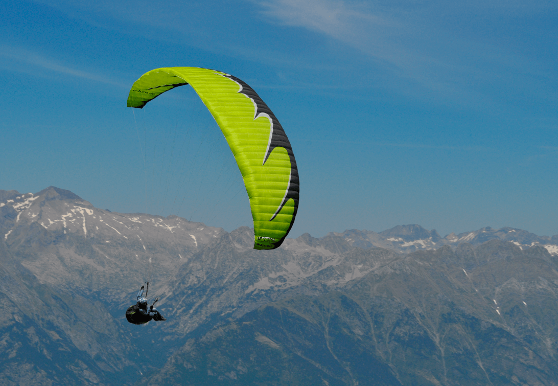 5-Day Paragliding Perfecting Flight Course in Castejón de Sos Pyrenees