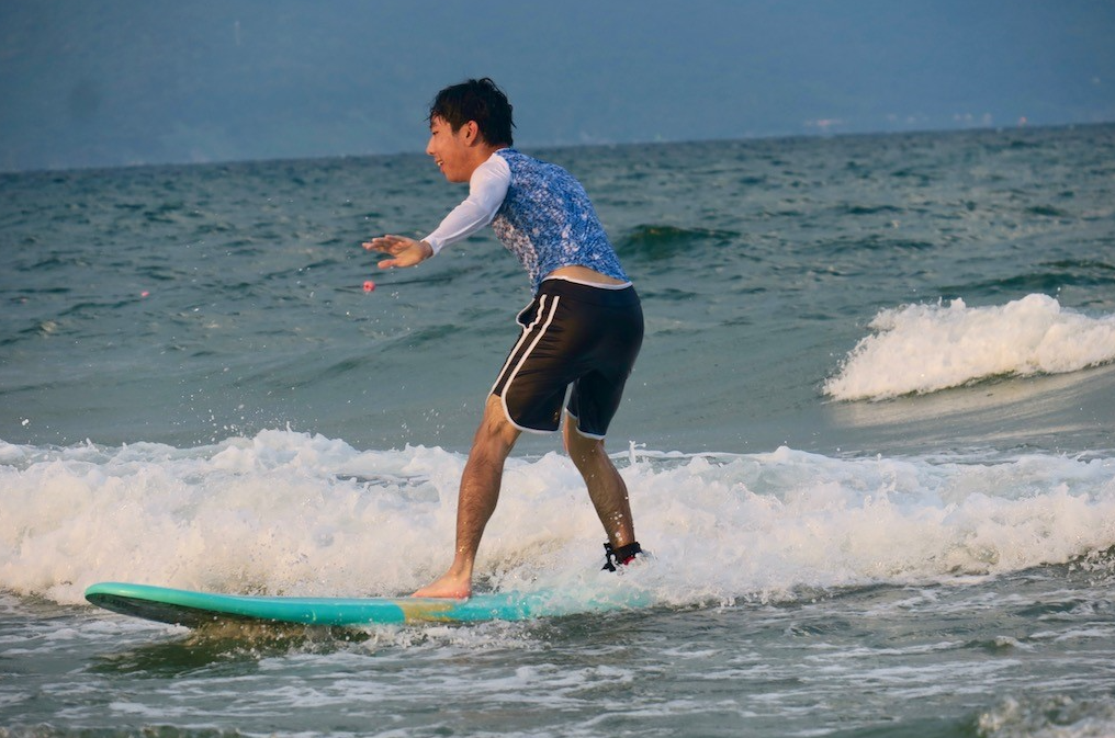Kids Surf Lessons in Da Nang