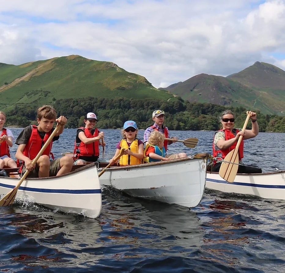 3-Hour Family Canoeing Experience in the Lake District