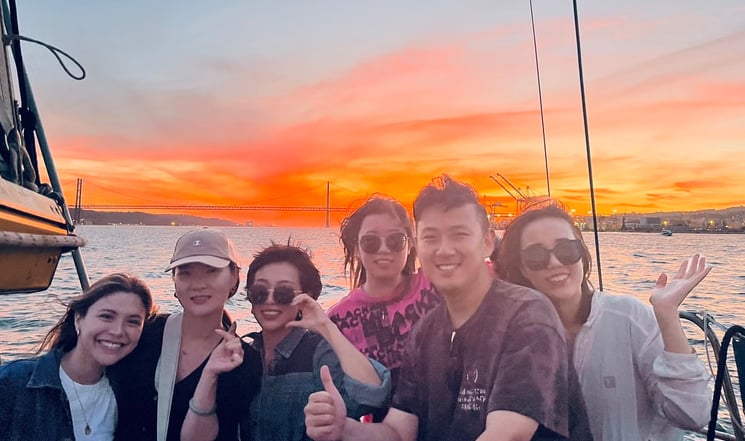 Lisbon Private Sunset Boat Tour on the Tagus River