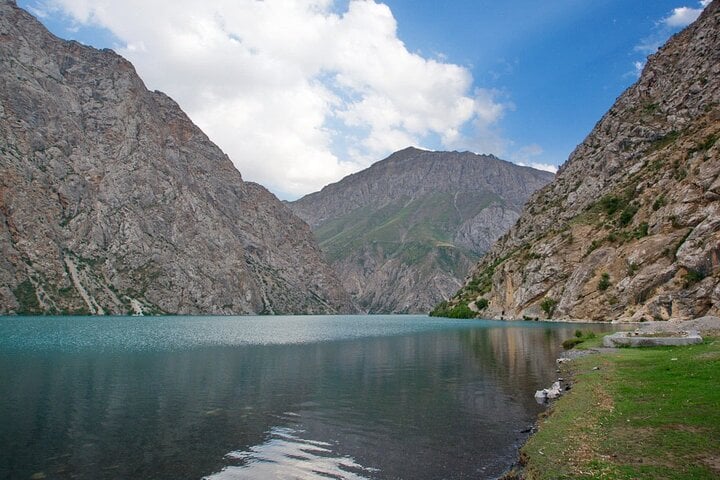 Seven Lakes Private Two-Day Trekking