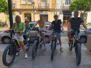 Guided El Cabanyal Bike Tour in Valencia, listing photo