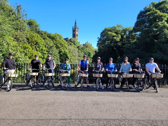 Alternative Bike Tour with Celtic Park Visit in Glasgow