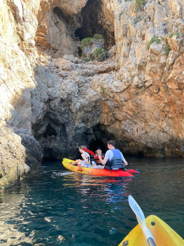 Guided Kayak Tour to Jack Sparrows Cave, Mallorca