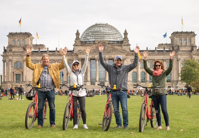 Highlights of Berlin Bike Tour – Guided City Overview