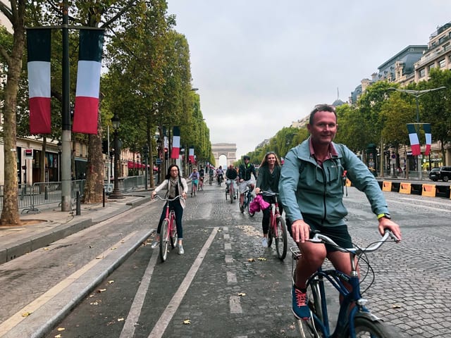 Highlights of Paris Bike Tour