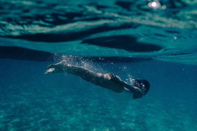 Guided Snorkelling Boat Trip to Cala Vella Natural Park
