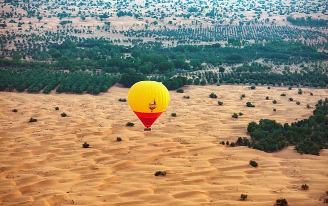 Dubai Hot Air Balloon Ride with HD Flight Video