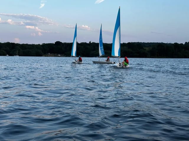 Adult Sailing Level 1 Course in East Sussex