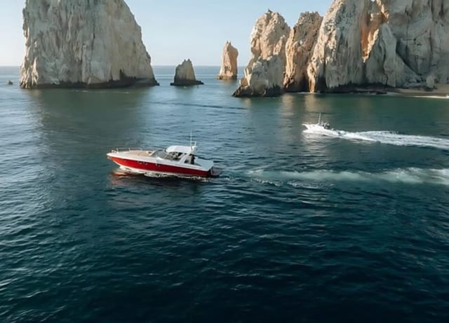 Cabo 45ft Private Luxury Yacht to El Arco with Snorkelling (Up to 8 Guests)