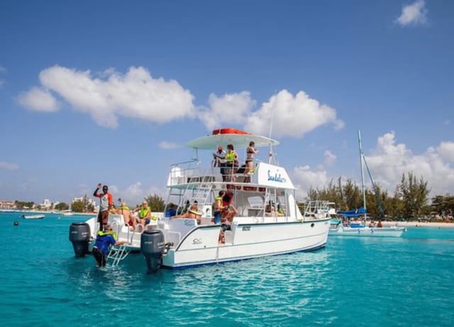 Isla Catalina Snorkeling & Beach Day from Punta Cana with Lunch