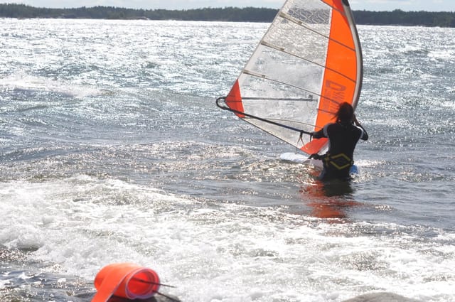 Beginner Windsurfing Progression Lesson in Malmö (Day 2+ Ribersborg)