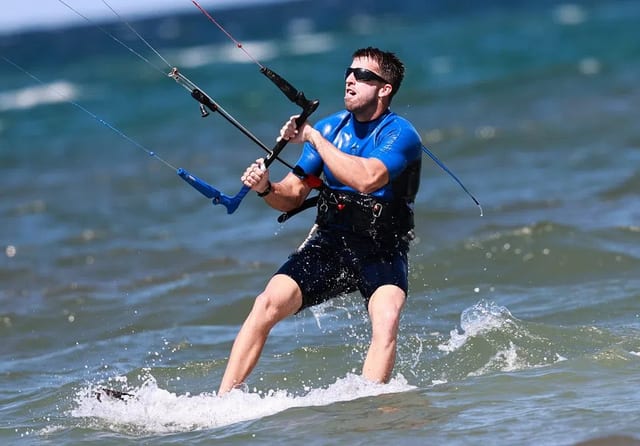 Fast Track Beginner Kitesurfing Course in Pollensa Bay