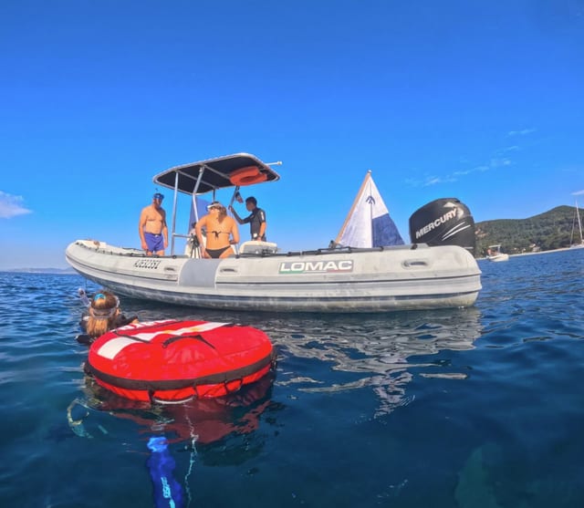 Snorkeling Boat Tour to Anthéor Coves and Île des Vieilles from Agay