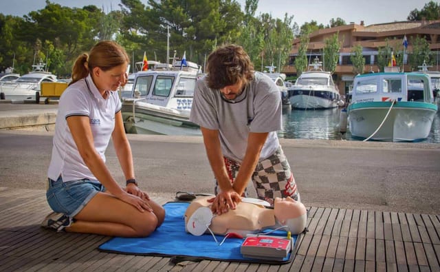 Emergency First Response Course in Santa Ponça, Mallorca