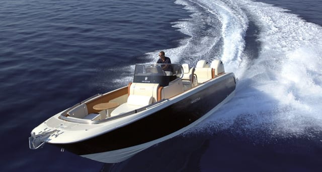 Invictus FX 270 Boat Hire in Cala d'Or