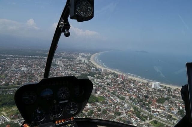 Private Helicopter Tour with Romantic Lunch in Guarujá