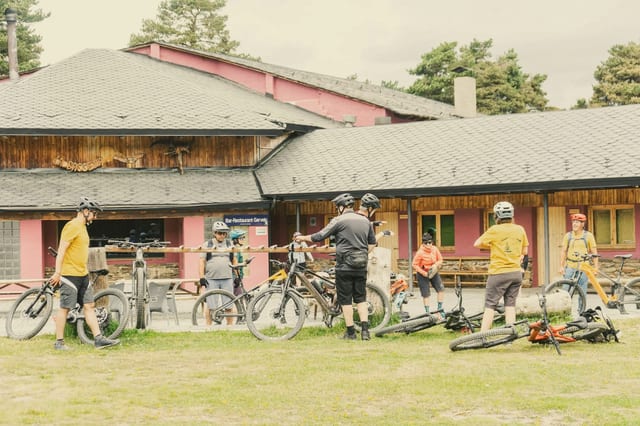 The e-MTB evenings of Sant Joan del Erm Escape the summer heat and discover the magic of the Pyrenees