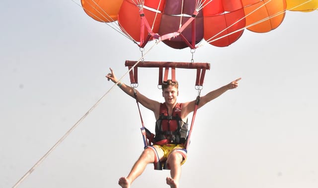 Premium Parasailing Fly Experience with Transfer- Hurghada