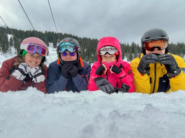 On Piste Safari Ski and Snowboard Holiday in the French Alps