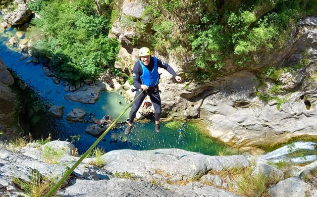 Extreme Canyoning on Cetina River in Zadvarje