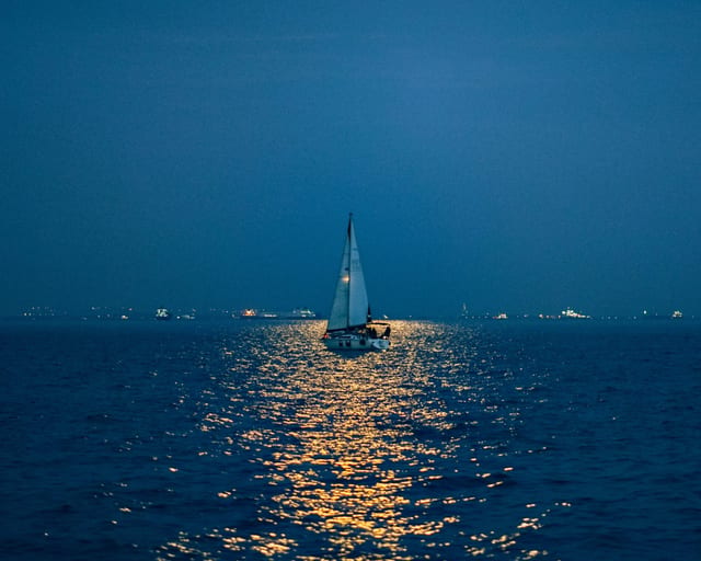 2.5-Hour Full Moon Night Sail in Sotogrande