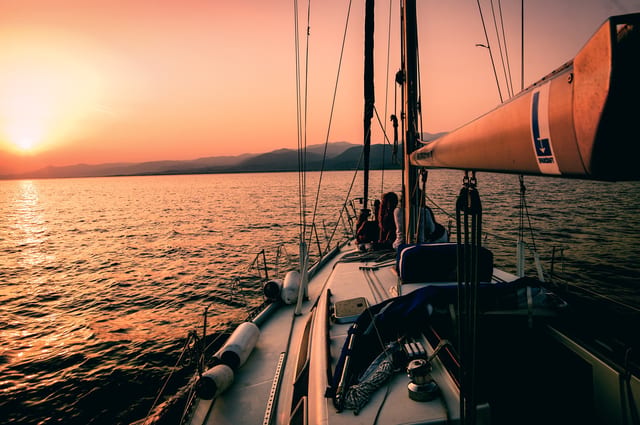 2-Hour Sunset Sailing Experience in Sotogrande