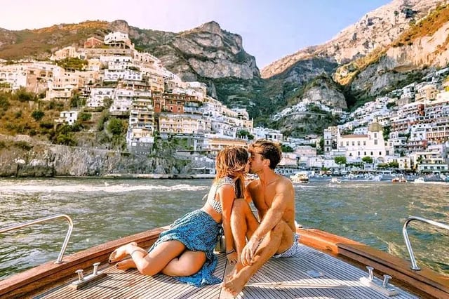 Private Boat Tour Sorrento to Positano and Amalfi (Typical Gozzo 850)