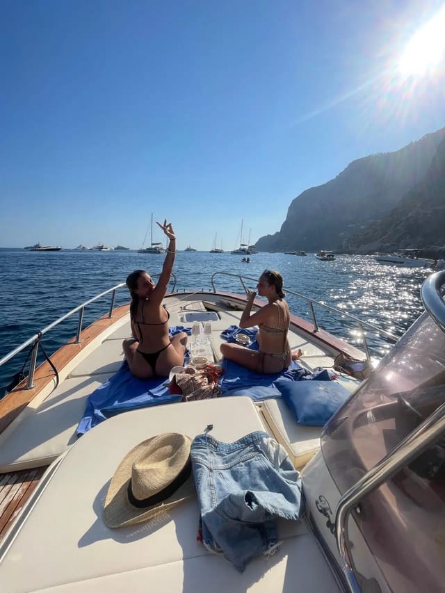 4-Hour Private Boat Tour in Capri