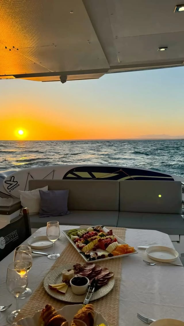 Private Sunset Boat Tour to the Lérins Islands from Cannes