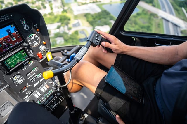Robinson R44 Lesson with 2 Passengers – 30 Minutes