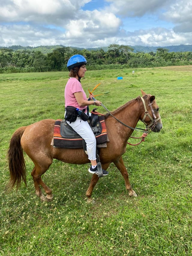Inland Horseback Ride in Belize