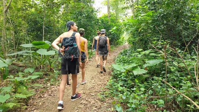 2 Day Navy Peak Trek and Lan Ha Bay Cruise in Cat Ba