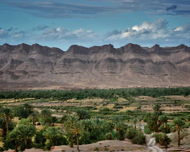 Trekking de 4 días desde Marrakech hasta el campamento del desierto de Merzouga
