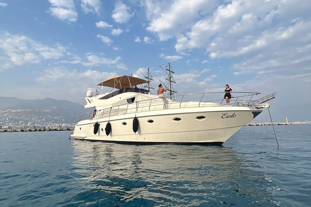 Private Luxury Yacht Charter in Alanya