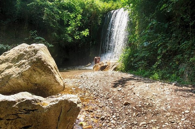 Ferriere’s Path: Challenging Trek in the Amalfi Coast