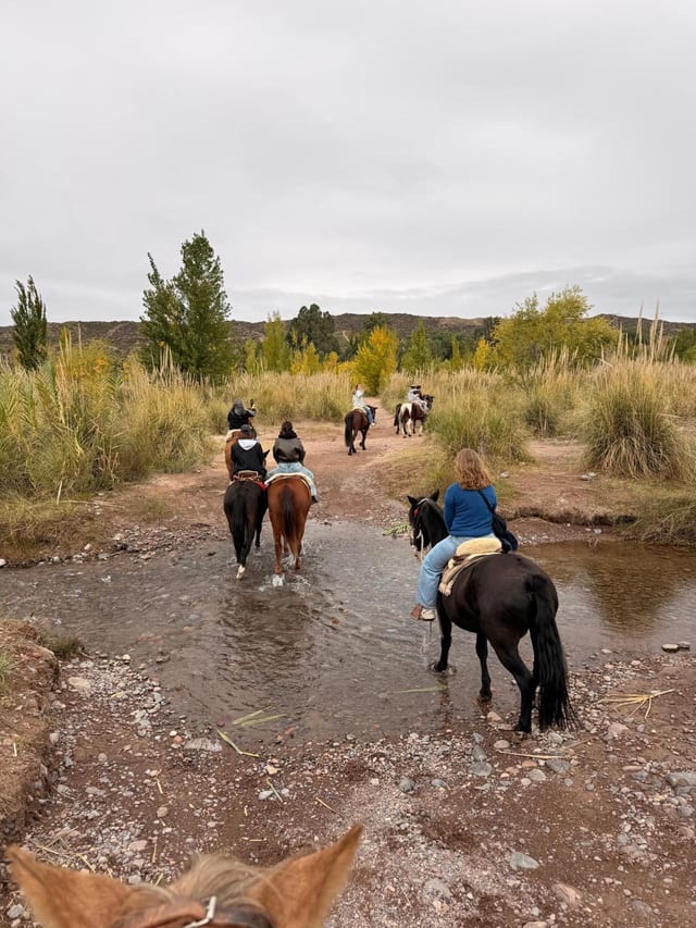 Horseback Riding in Lunlunta