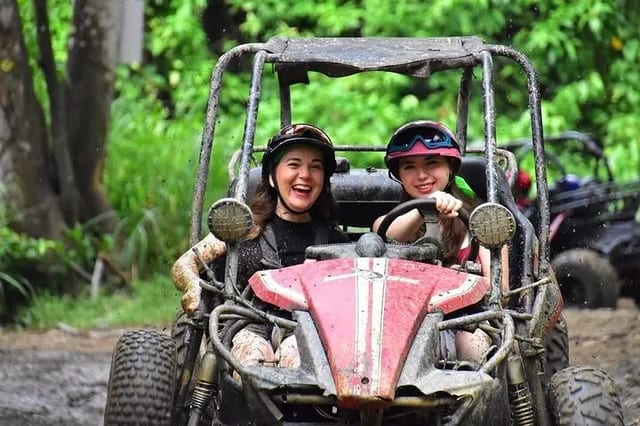 Dune Buggy Jungle Tour with Chocolate Rum Tasting and Animal Park in Roatan