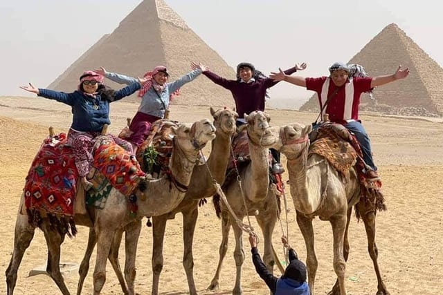 Piramidi di Giza, Sfinge, giro in cammello e tour in ATV con pranzo a Giza